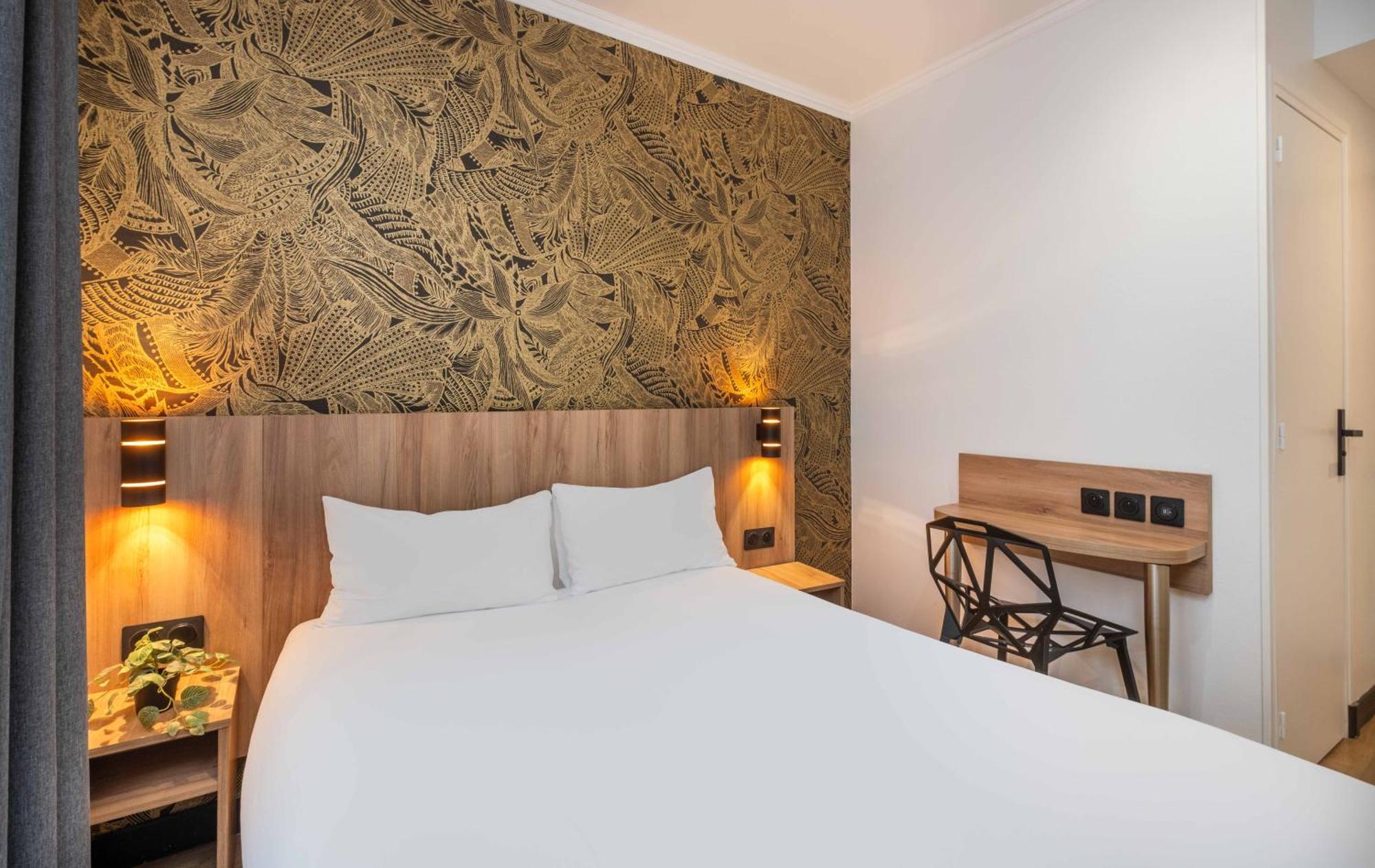 Hotel Daval Paris Exterior photo