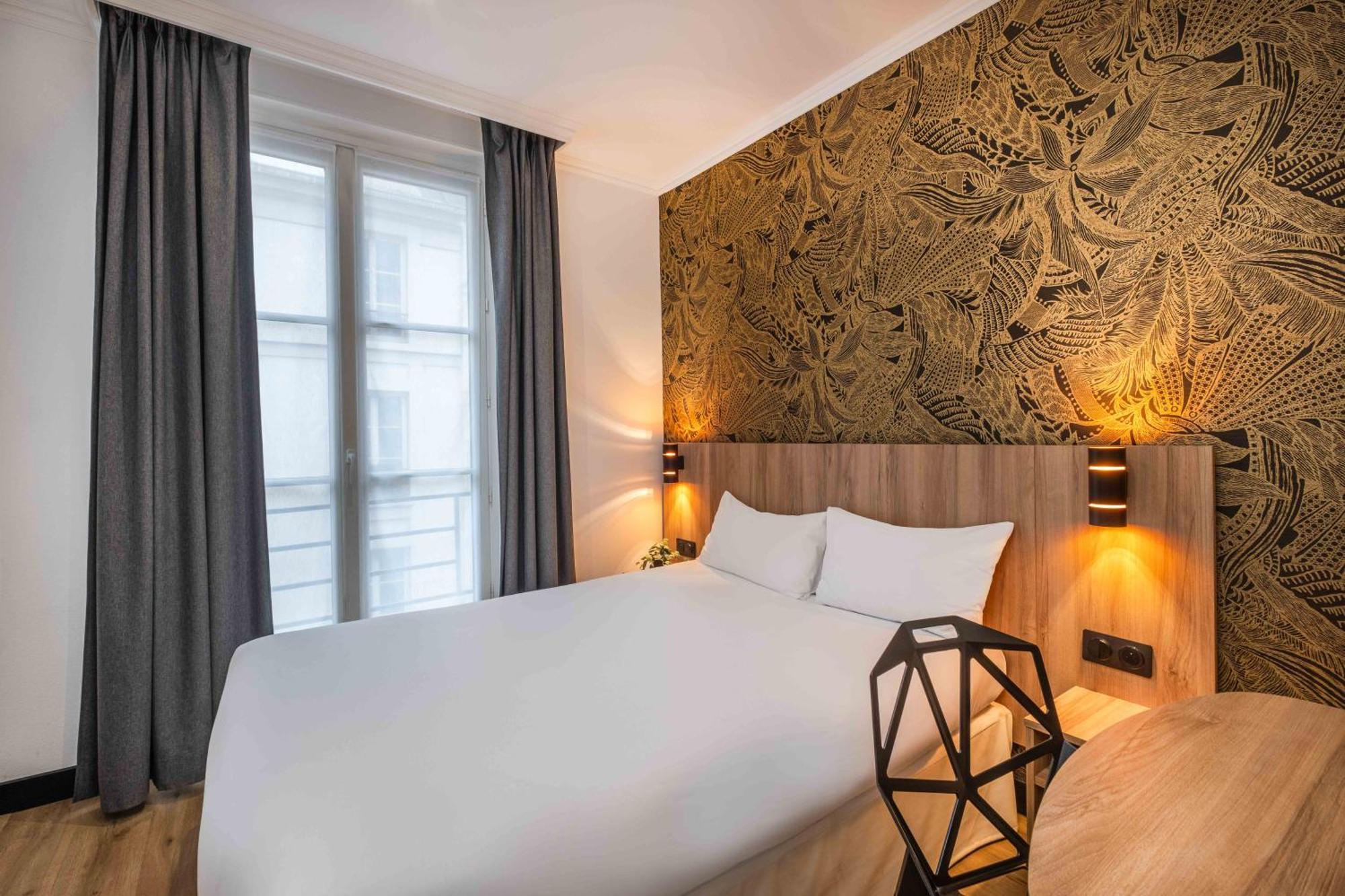 Hotel Daval Paris Exterior photo