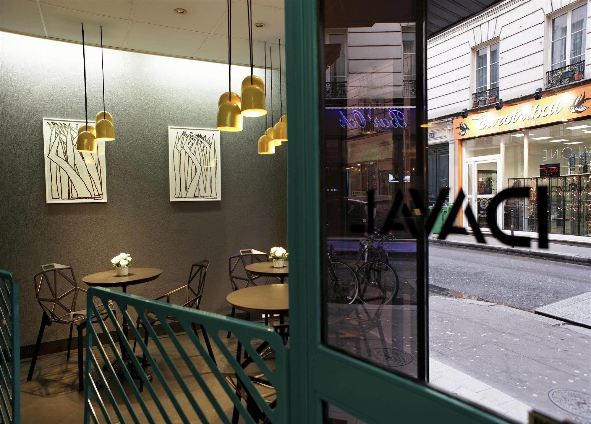 Hotel Daval Paris Exterior photo